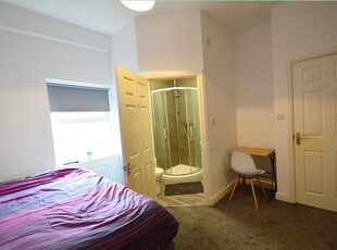 Shared accommodation to rent in Clifton Road, Darlington DL1