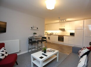 Studio flat for rent in Red Brick House, Luton Town Centre, LU1