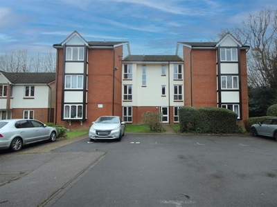 Studio to rent in Maunsell Park, Station Hill, Crawley RH10