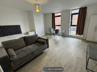 Studio to rent in Northill Apartments, Salford M50