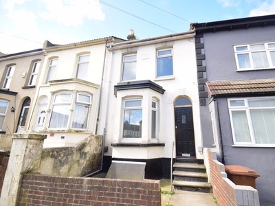 Terraced house to rent in Canterbury Street, Gillingham ME7