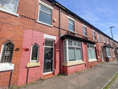 Terraced house to rent in Cedar Grove, Fallowfield, Manchester M14