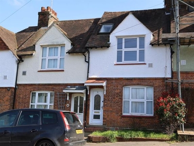 Terraced house to rent in Chatham Hill Road, Sevenoaks TN14