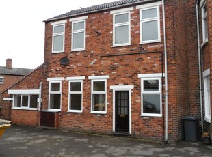 Terraced house to rent in Crewe Road, Sandbach CW11