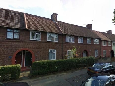 Terraced house to rent in Dagenham Avenue, Dagenham, Greater London, Essex RM9