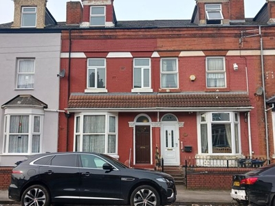 Terraced house to rent in Gladstone Road, Sparkbrook, Birmingham B11