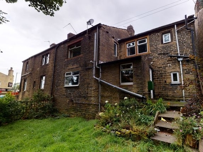 Terraced house to rent in Great Horton Road, Near Moore Avenue BD7