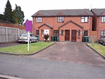 Terraced house to rent in Highland Road, Cradley Heath, West Midlands B64