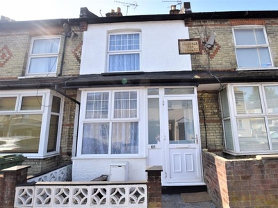 Terraced house to rent in Leavesden Road, Watford WD24