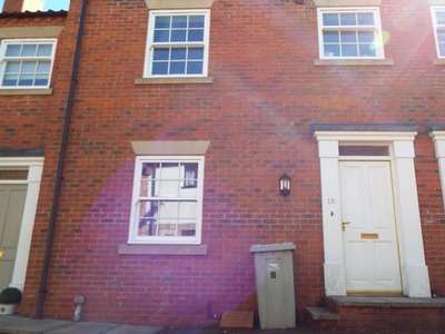 Terraced house to rent in Mawers Yard, Kidgate, Louth LN11