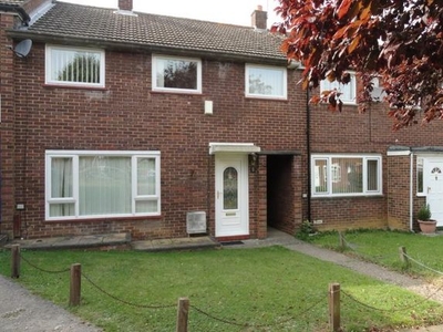 Terraced house to rent in Middlesex Drive, West Bletchley, Milton Keynes MK3