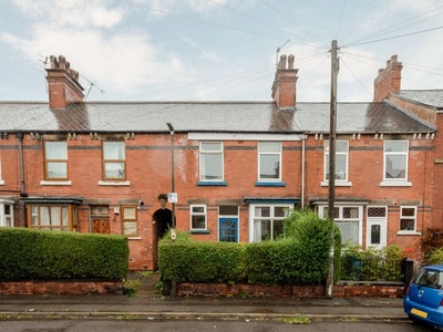 Terraced house to rent in New Queen Street, Chesterfield S41