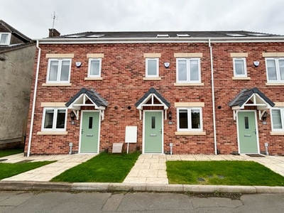 Terraced house to rent in Primrose 29A, Peggs Close, Measham, Swadlincote, Derbyshire DE12
