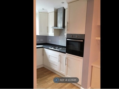Terraced house to rent in Ravensworth Road, London SE9