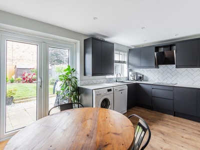 Terraced house to rent in Ref: Sm - Avondale Close, Meath Green RH6
