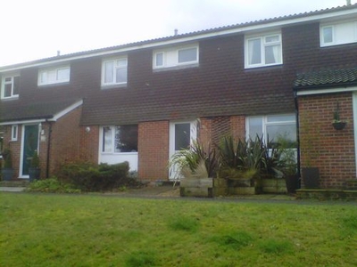 Terraced house to rent in Rye Close, Guildford GU2