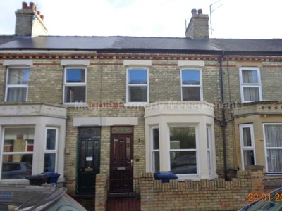 Terraced house to rent in Springfield, Cambridge CB4