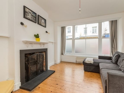 Terraced house to rent in St. Georges Road, Brighton BN2