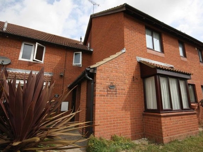 Terraced house to rent in Sunbury Court, North Shoebury SS3