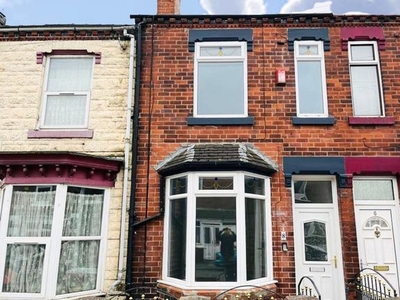 Terraced house to rent in Warrington Road, Stoke-On-Trent ST1