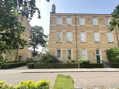 Town house to rent in Brigade Place, Caterham CR3