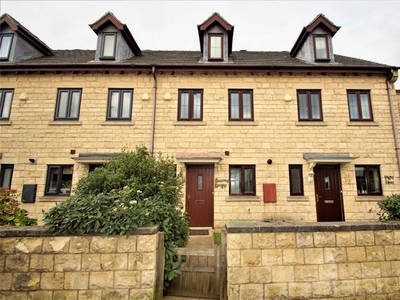 Town house to rent in Great North Road, Micklefield, Leeds LS25