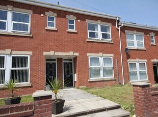 Town house to rent in Prescot Road, St. Helens WA10