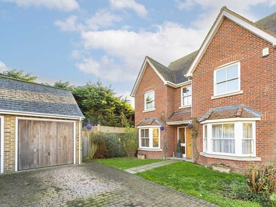 4 bedroom detached house for sale Tring, HP23 4FP