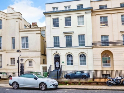 1 bedroom apartment for sale in Carlton Crescent, Southampton, SO15