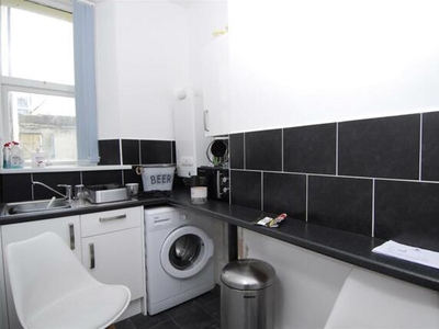 1 Bedroom Shared Living/roommate Plymouth Devon