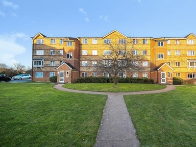 2 Bed Flat/Apartment For Sale in Watford, Northwood, WD18 - 5425258