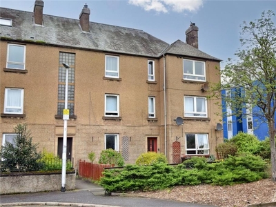 2 bed maindoor flat for sale in Musselburgh