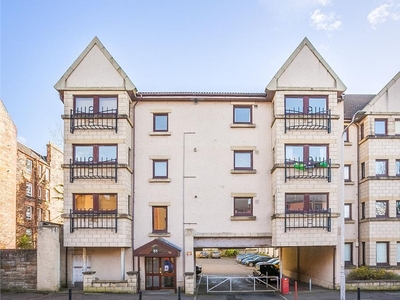 2 bed second floor flat for sale in Polwarth