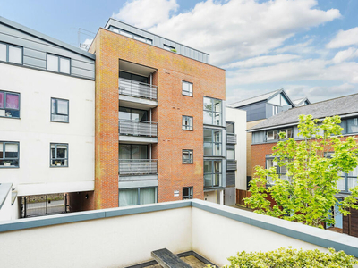 2 bedroom apartment for sale in Belgarum Place, Staple Gardens, Winchester, Hampshire, SO23