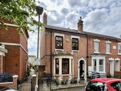 2 bedroom end of terrace house for sale in Honyatt Road, Gloucester, GL1