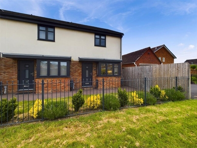 2 bedroom end of terrace house for sale in King Close, Hardwicke, Gloucester, Gloucestershire, GL2