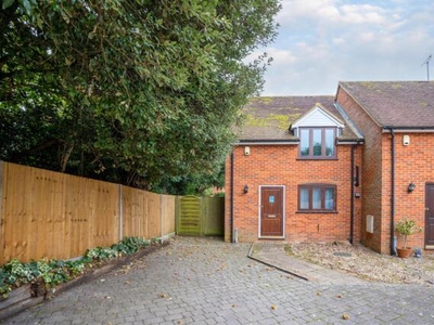 2 Bedroom House Sonning Reading