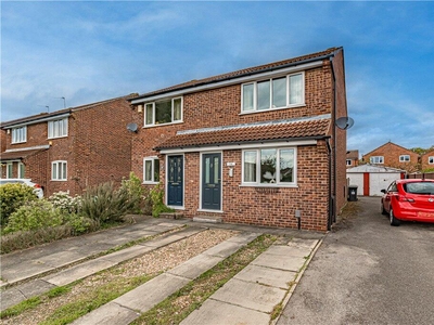 2 bedroom semi-detached house for sale in Dee Close, York, North Yorkshire, YO24