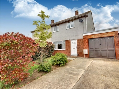 2 bedroom semi-detached house for sale in Verwood Close, Park North, Swindon, SN3