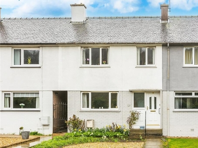 3 bed terraced house for sale in Winchburgh