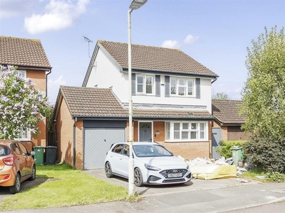 3 bedroom detached house for sale in Bishops Road, Abbeymead, GL4
