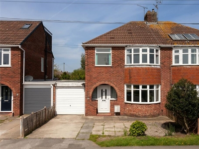 3 bedroom semi-detached house for sale in Doriam Drive, York, North Yorkshire, YO31