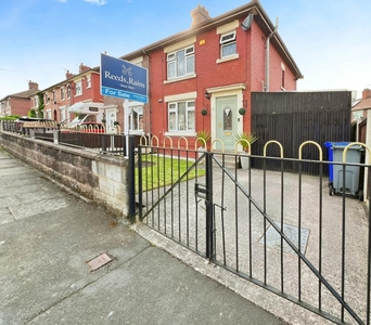 3 bedroom semi-detached house for sale in Hartwell Road, Stoke-on-Trent, Staffordshire, ST3