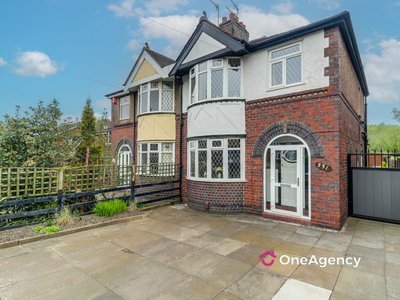 3 bedroom semi-detached house for sale in Leek New Road, Sneyd Green, Stoke-on-Trent, ST6