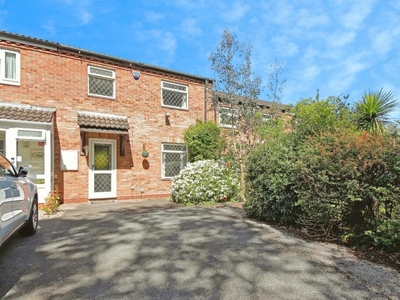 3 bedroom terraced house for sale in Cophams Close, Solihull, B92