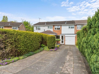 3 bedroom terraced house for sale in Milholme Green, Solihull, B92