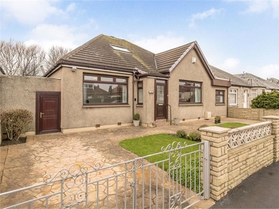 4 bed detached bungalow for sale in Craigentinny