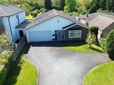 4 bedroom detached bungalow for sale in Widney Manor Road, Solihull, B91