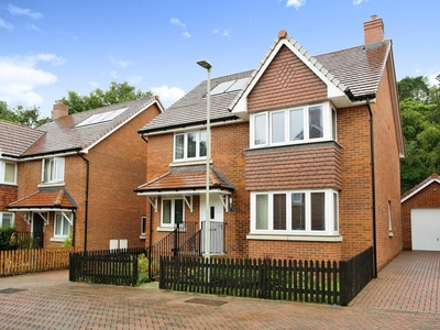 4 bedroom detached house for sale in Cleverley Rise, Southampton, SO31