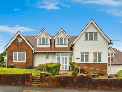 4 bedroom detached house for sale in Loughor Road, Gorseinon, Swansea, SA4